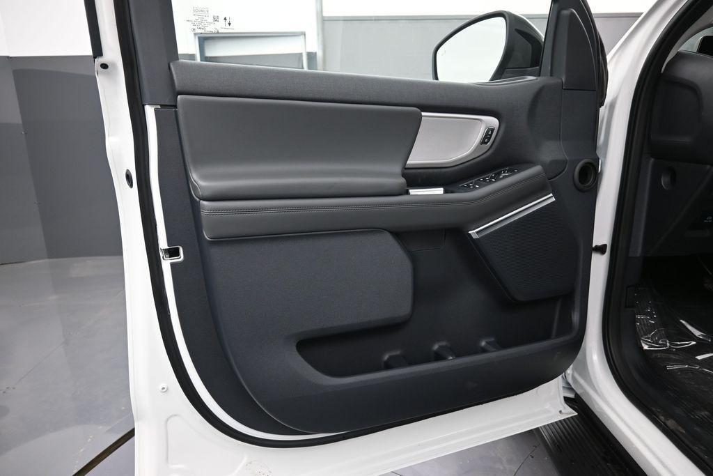 new 2026 Ford Expedition car, priced at $67,098