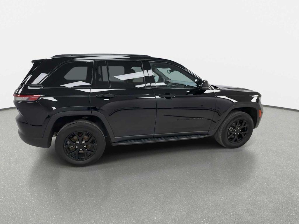 used 2024 Jeep Grand Cherokee car, priced at $30,990