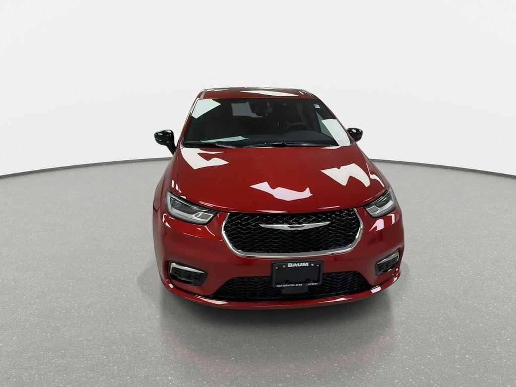 new 2026 Chrysler Pacifica car, priced at $43,660