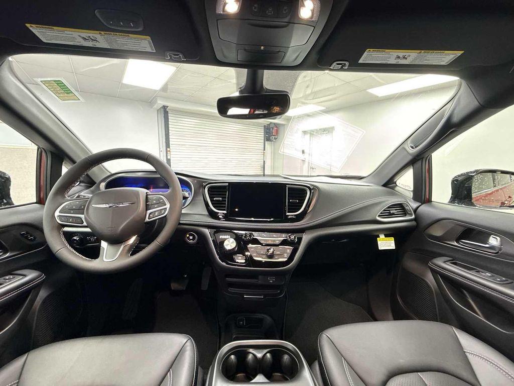 new 2026 Chrysler Pacifica car, priced at $43,660