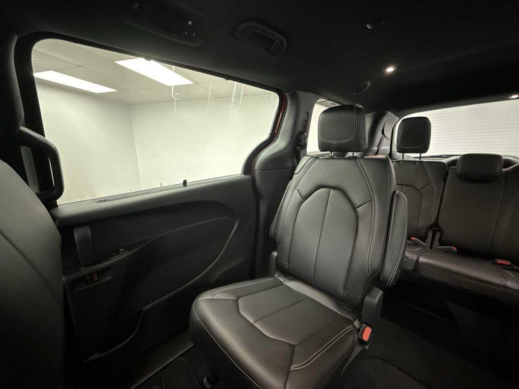 new 2026 Chrysler Pacifica car, priced at $43,660