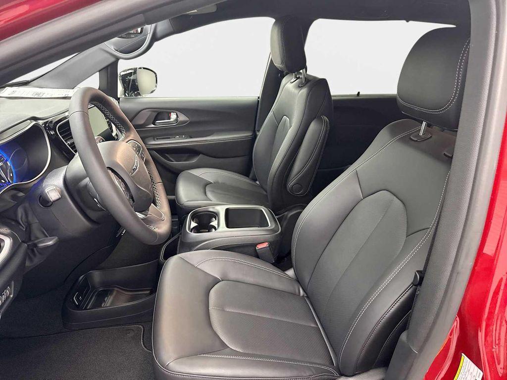 new 2026 Chrysler Pacifica car, priced at $43,660