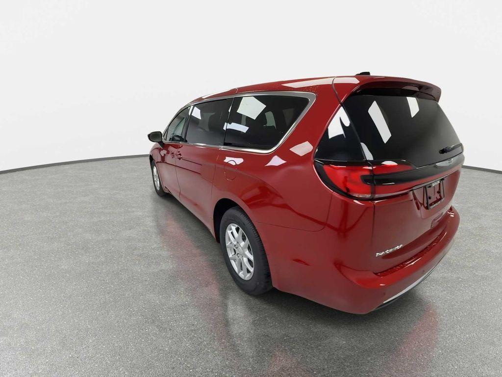 new 2026 Chrysler Pacifica car, priced at $43,660
