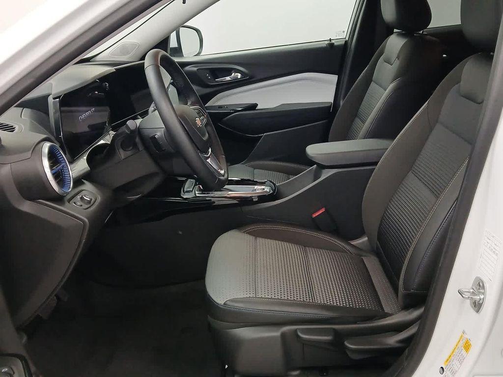 used 2025 Chevrolet Trax car, priced at $21,990
