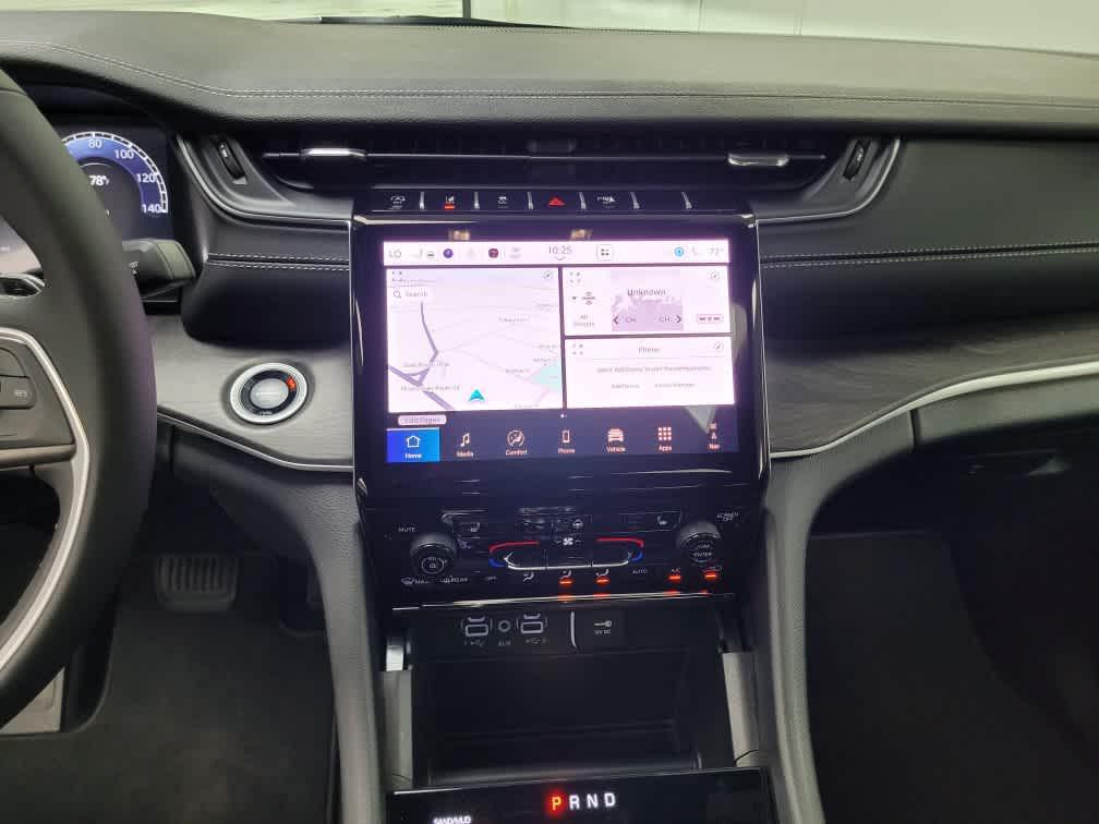 new 2025 Jeep Grand Cherokee car, priced at $45,540