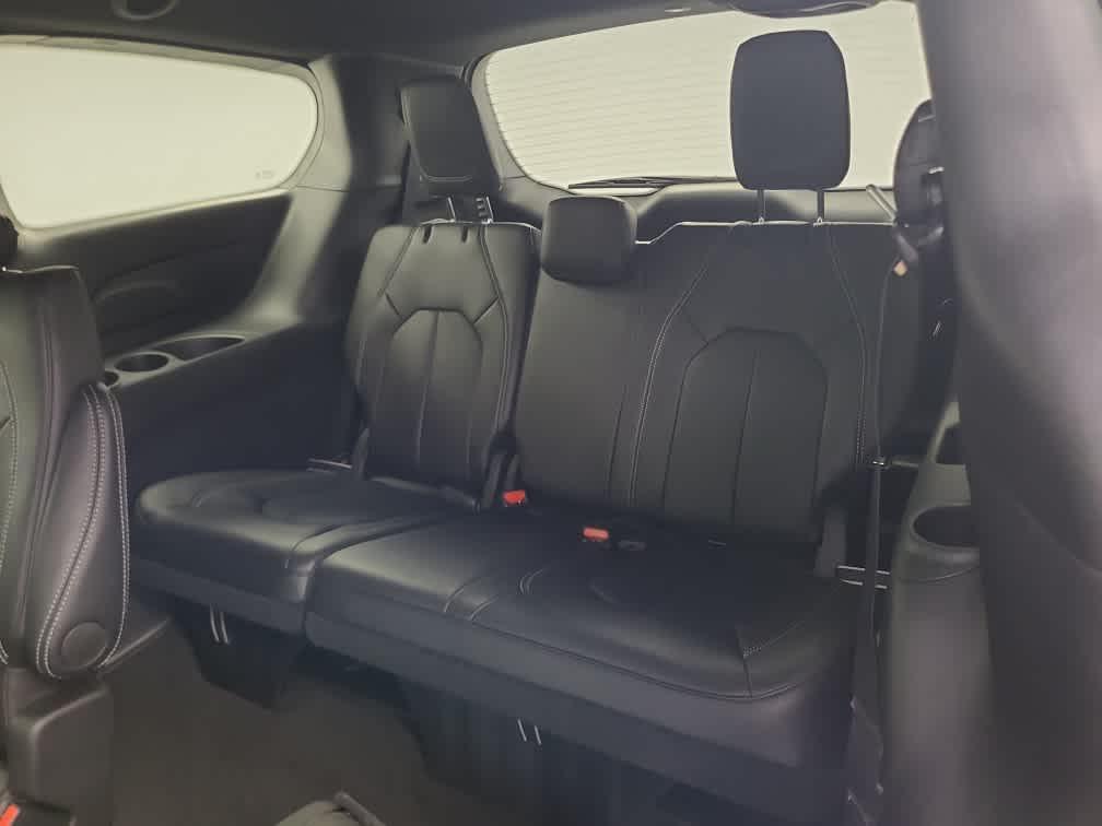 new 2026 Chrysler Pacifica car, priced at $45,685