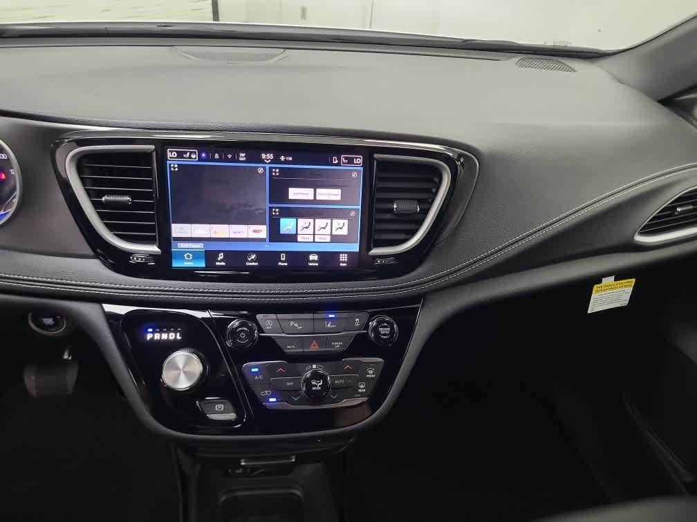 new 2026 Chrysler Pacifica car, priced at $45,685