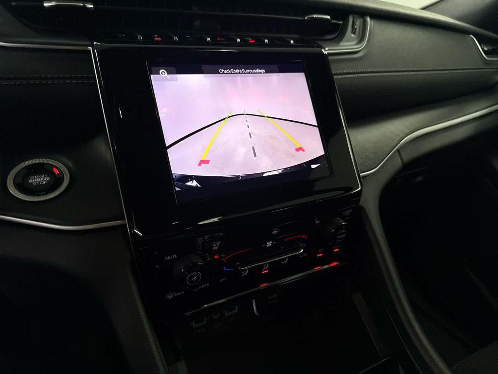 new 2025 Jeep Grand Cherokee car, priced at $39,420