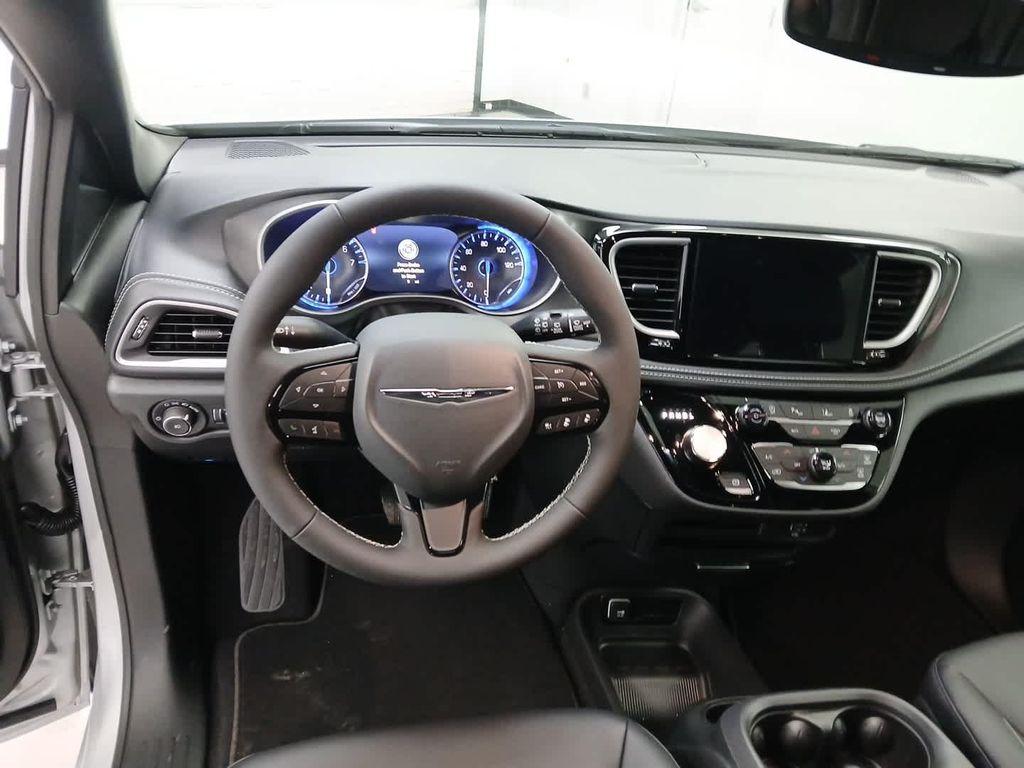 new 2026 Chrysler Pacifica car, priced at $45,405
