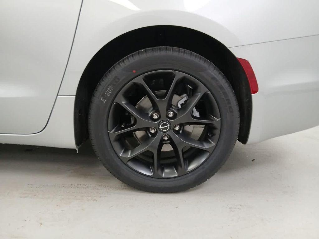 new 2026 Chrysler Pacifica car, priced at $45,405