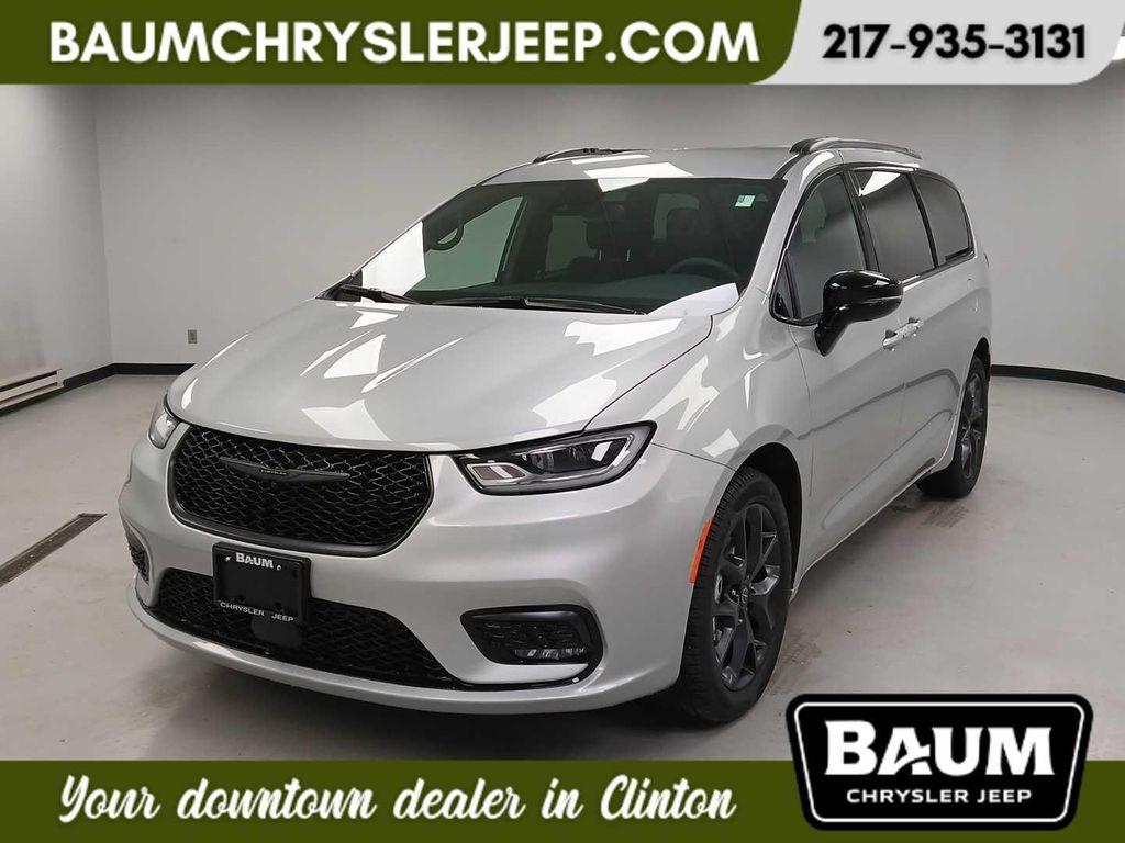 new 2026 Chrysler Pacifica car, priced at $45,405