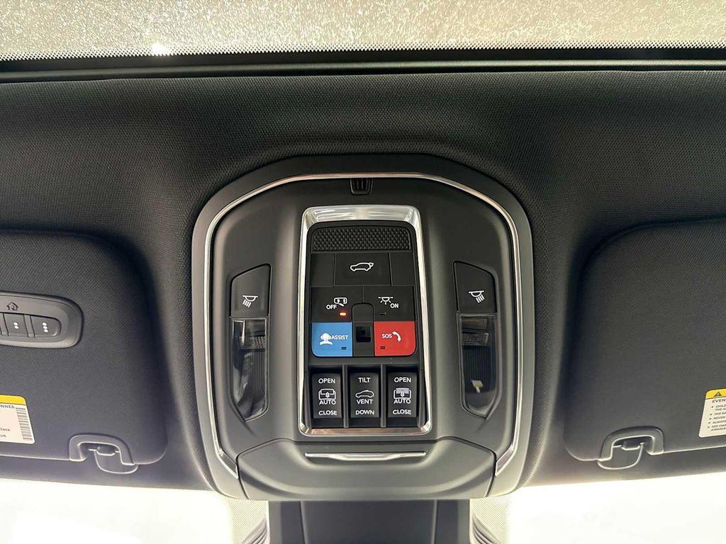 new 2026 Jeep Cherokee car, priced at $42,305