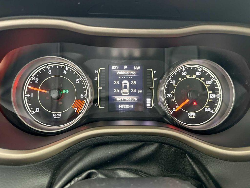 used 2015 Jeep Cherokee car, priced at $8,990