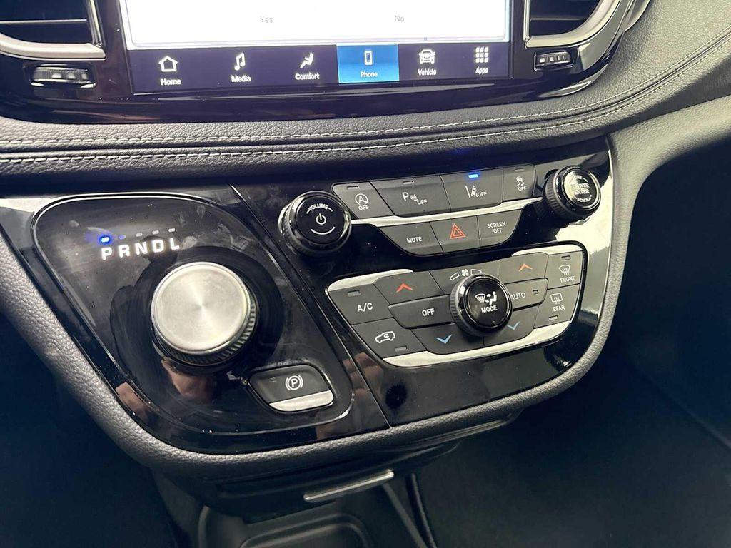 new 2026 Chrysler Pacifica car, priced at $45,405