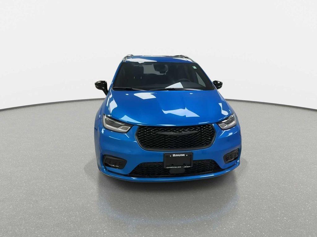 new 2026 Chrysler Pacifica car, priced at $45,405