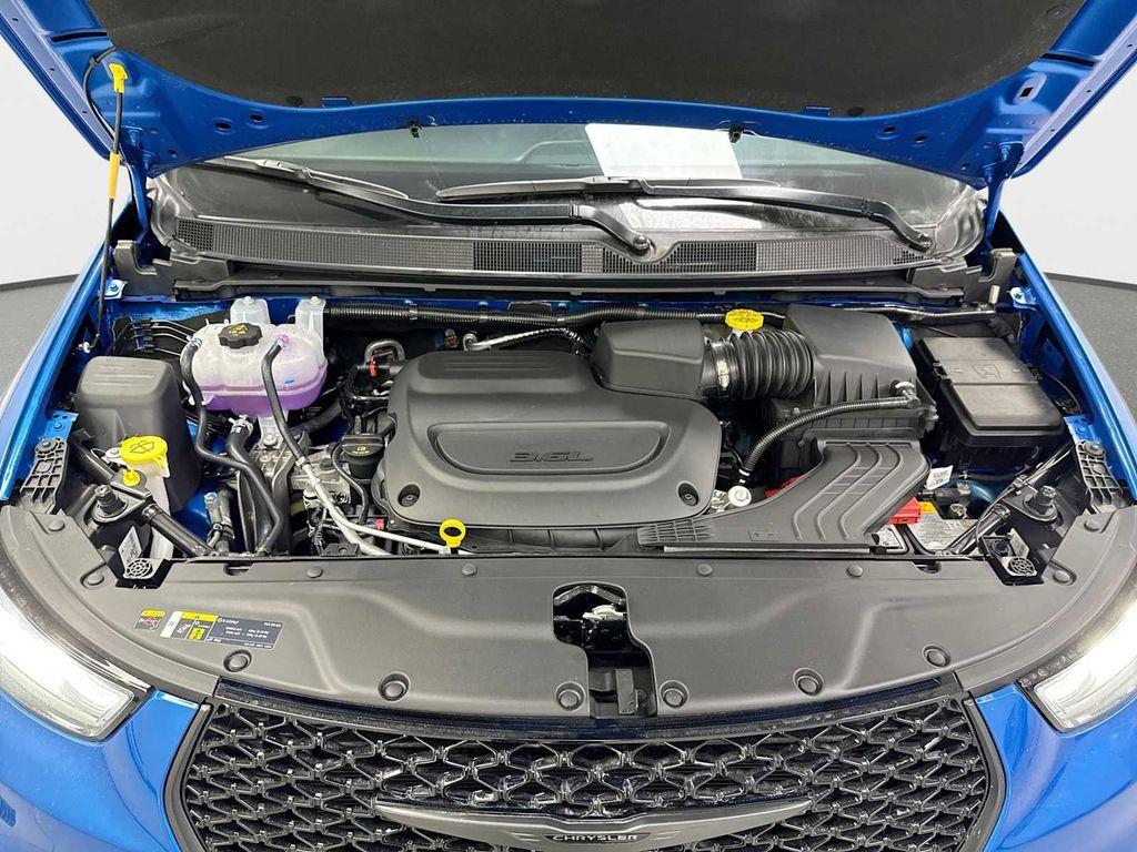 new 2026 Chrysler Pacifica car, priced at $45,405