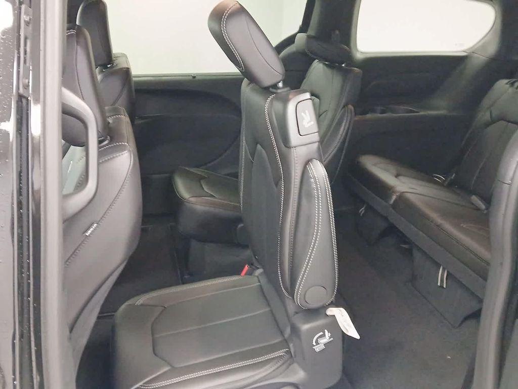 new 2026 Chrysler Pacifica car, priced at $44,910