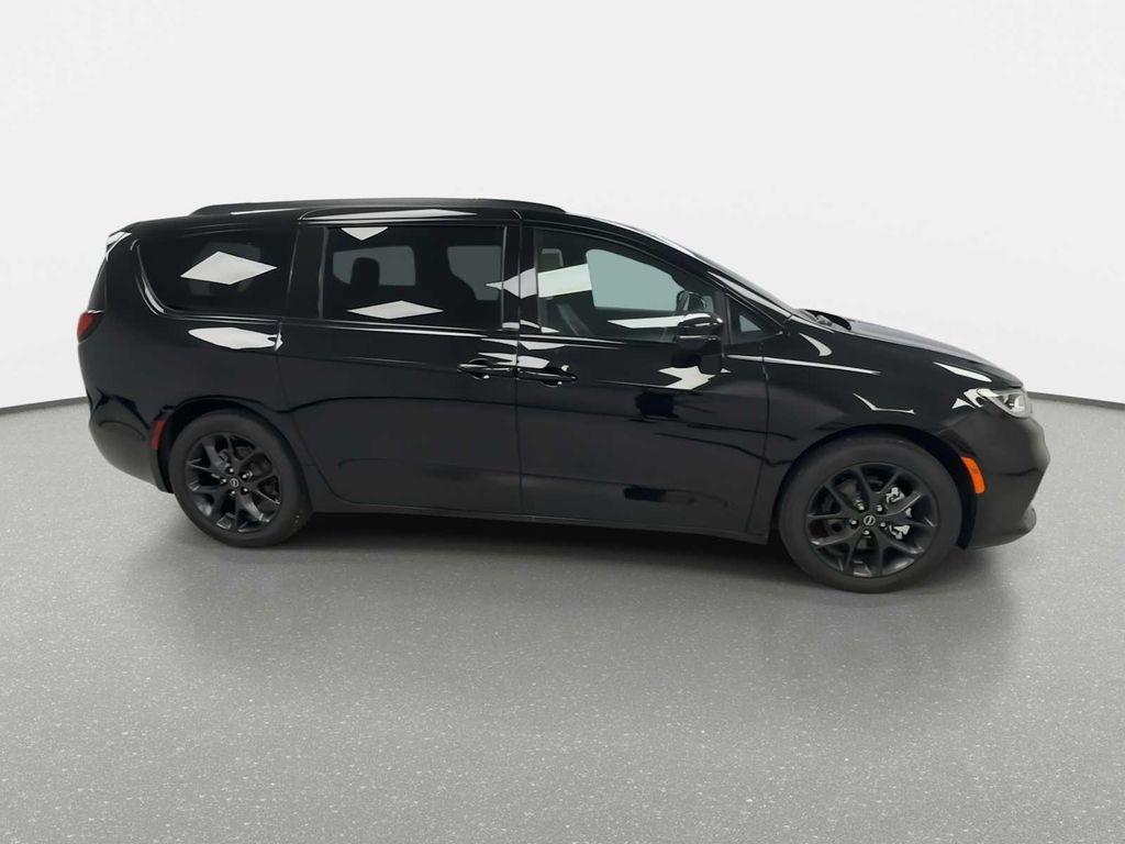 new 2026 Chrysler Pacifica car, priced at $44,910