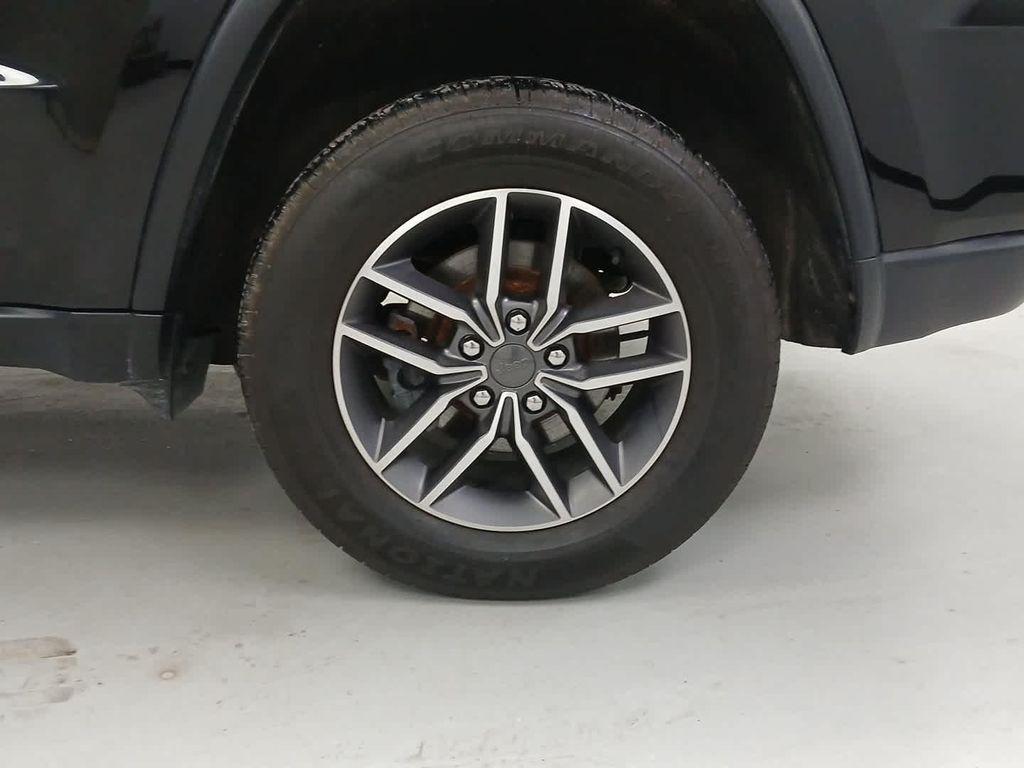 used 2020 Jeep Grand Cherokee car, priced at $17,990