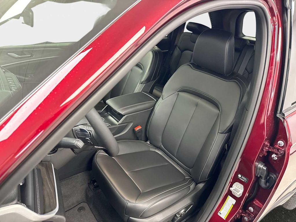 new 2026 Jeep Grand Cherokee car, priced at $43,285