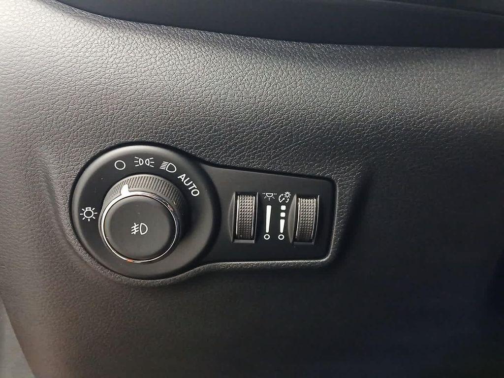 new 2026 Jeep Compass car, priced at $30,305