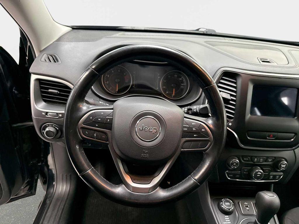 used 2020 Jeep Cherokee car, priced at $14,990
