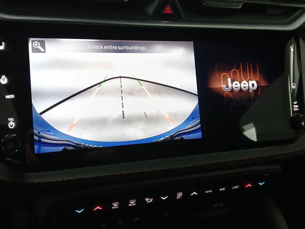 new 2026 Jeep Cherokee car, priced at $42,305