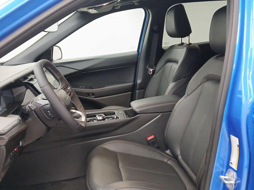 new 2026 Jeep Cherokee car, priced at $42,305