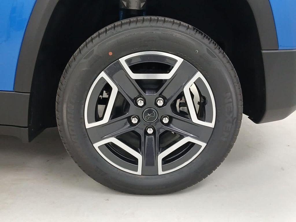 new 2026 Jeep Cherokee car, priced at $42,305