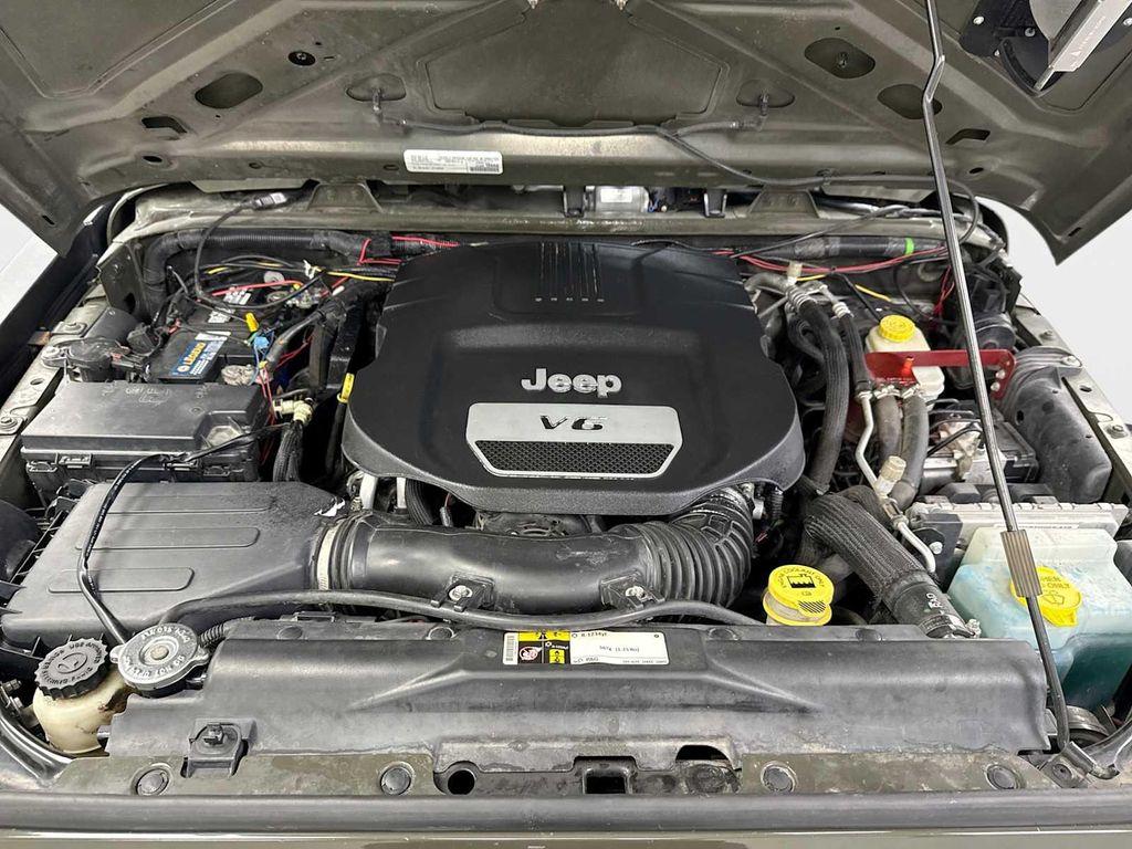 used 2015 Jeep Wrangler Unlimited car, priced at $12,990