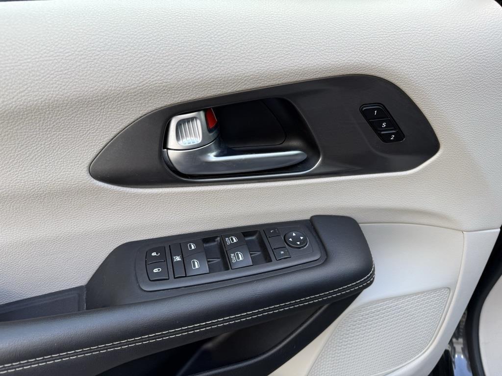 used 2023 Chrysler Pacifica car, priced at $23,499