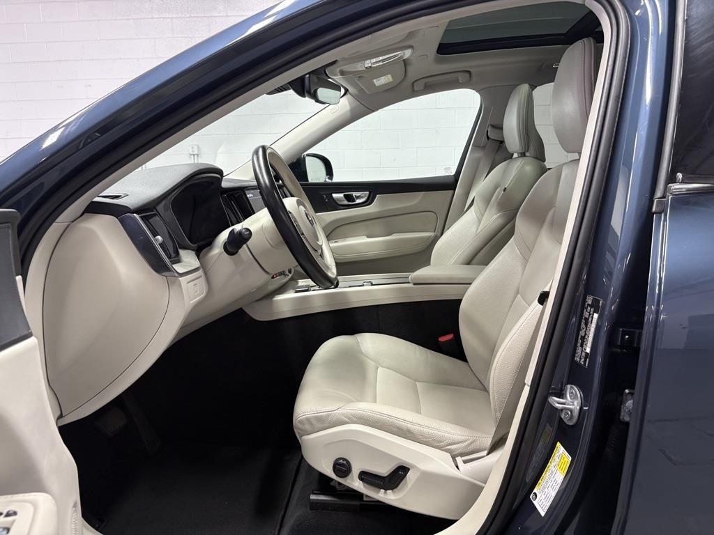used 2024 Volvo XC60 car, priced at $32,900