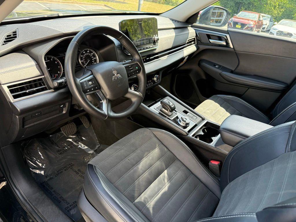 used 2024 Mitsubishi Outlander car, priced at $23,667