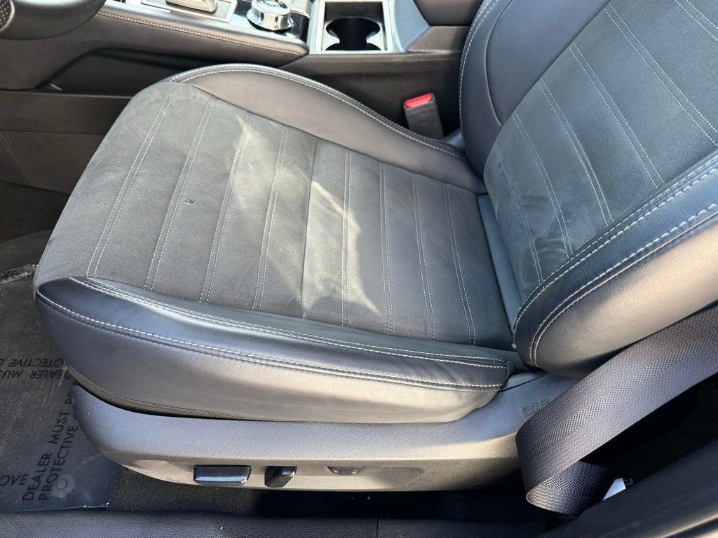 used 2024 Mitsubishi Outlander car, priced at $23,667