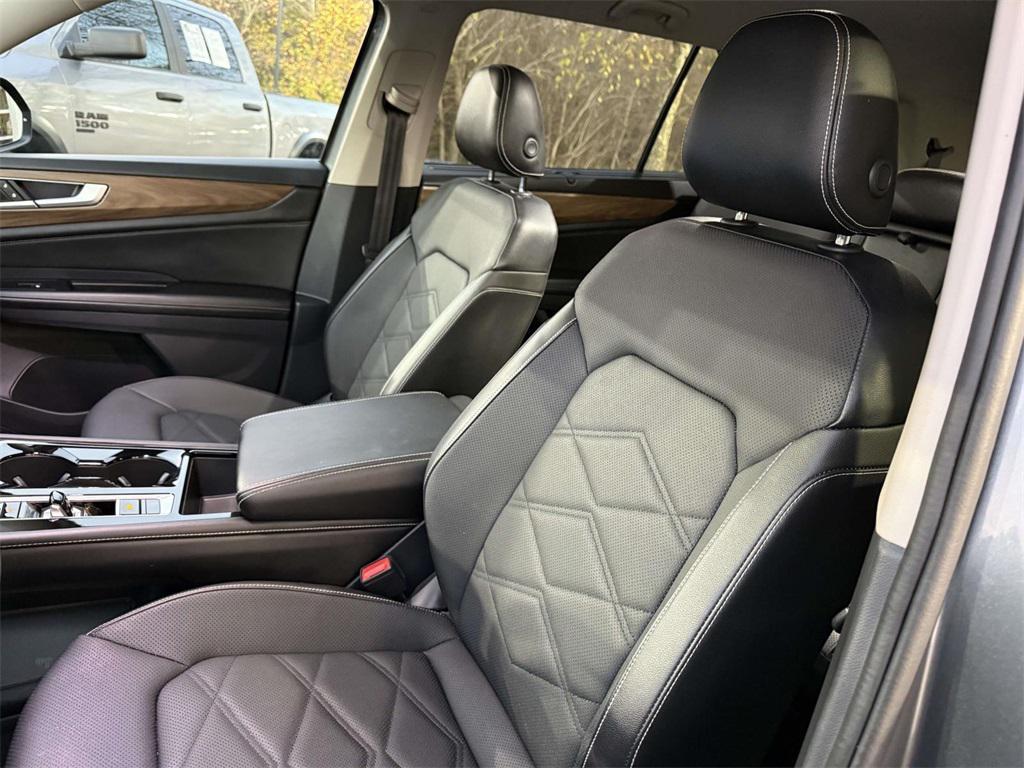 used 2024 Volkswagen Atlas car, priced at $28,995