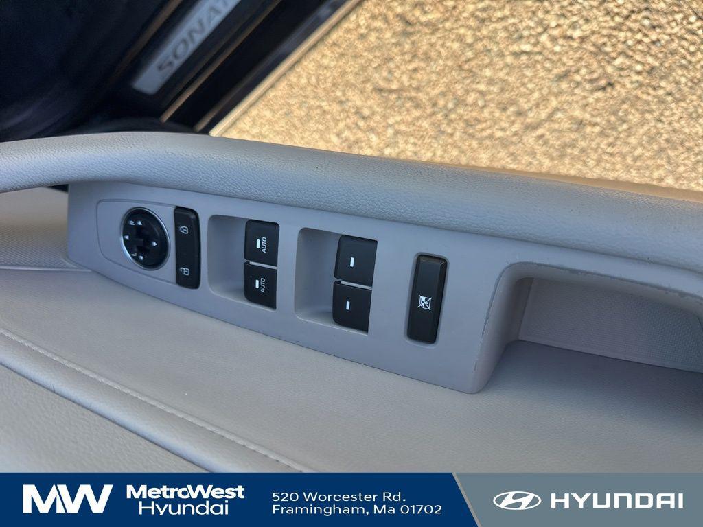 used 2017 Hyundai Sonata Plug-In Hybrid car, priced at $9,498