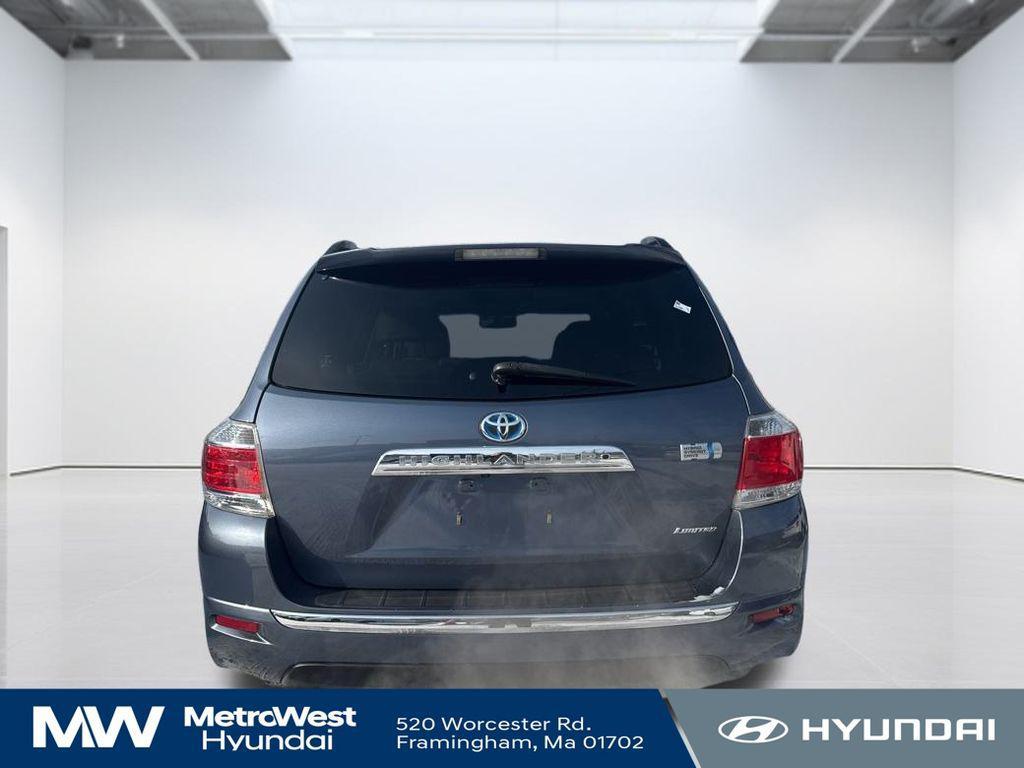 used 2013 Toyota Highlander Hybrid car, priced at $15,998