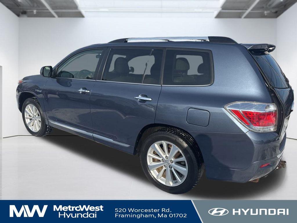 used 2013 Toyota Highlander Hybrid car, priced at $15,998
