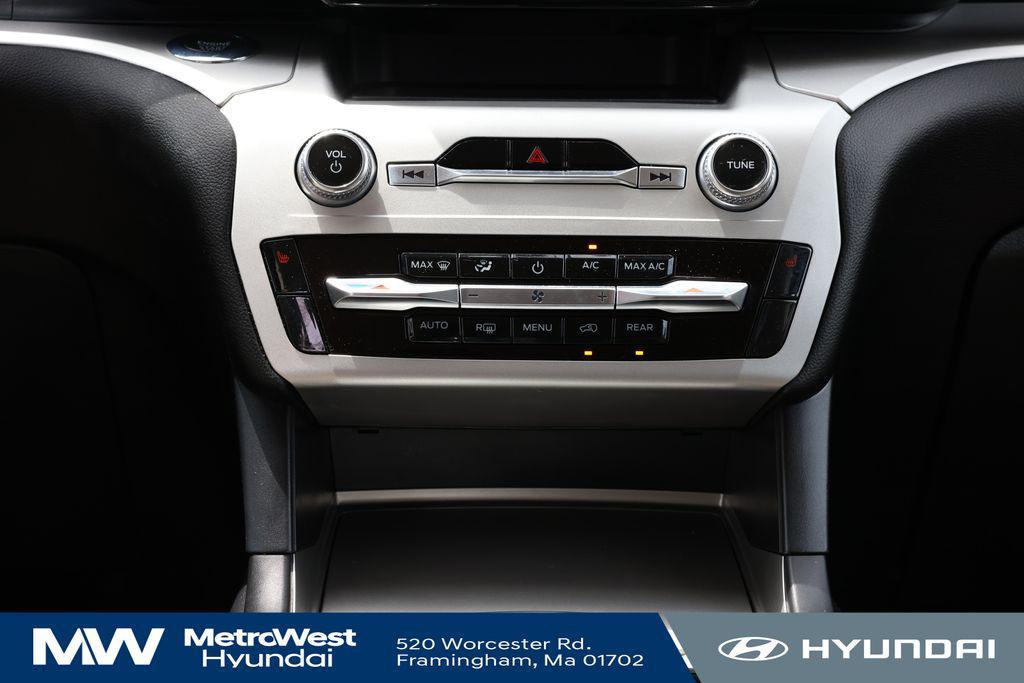 used 2022 Ford Explorer car, priced at $25,998