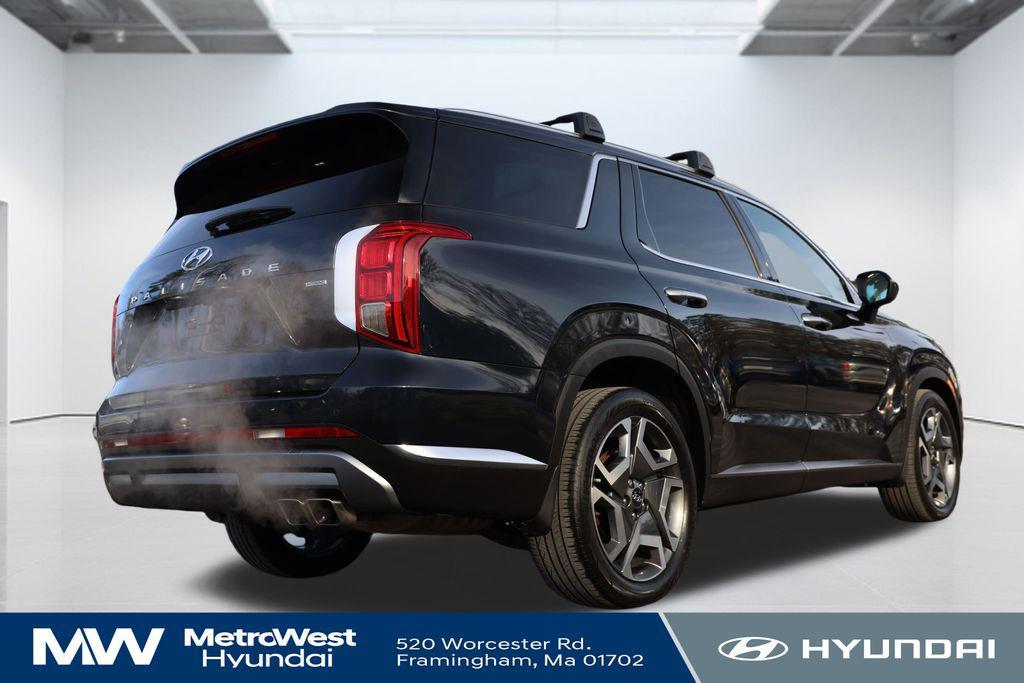 used 2024 Hyundai Palisade car, priced at $38,268