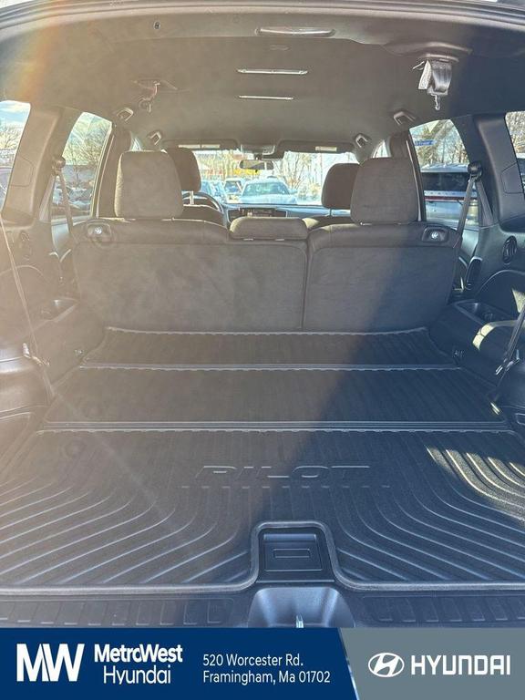 used 2022 Honda Pilot car, priced at $28,798