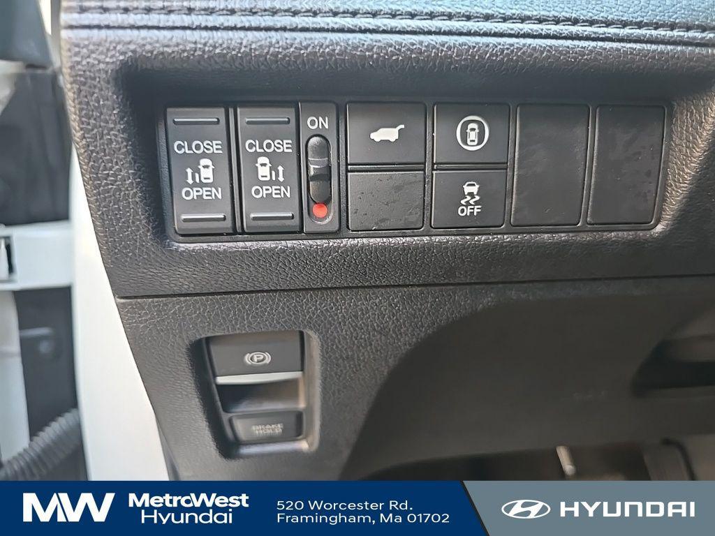 used 2023 Honda Odyssey car, priced at $31,998