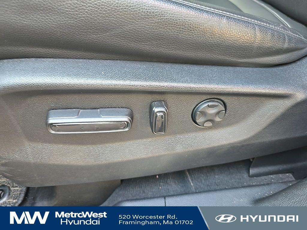 used 2023 Honda Odyssey car, priced at $31,998