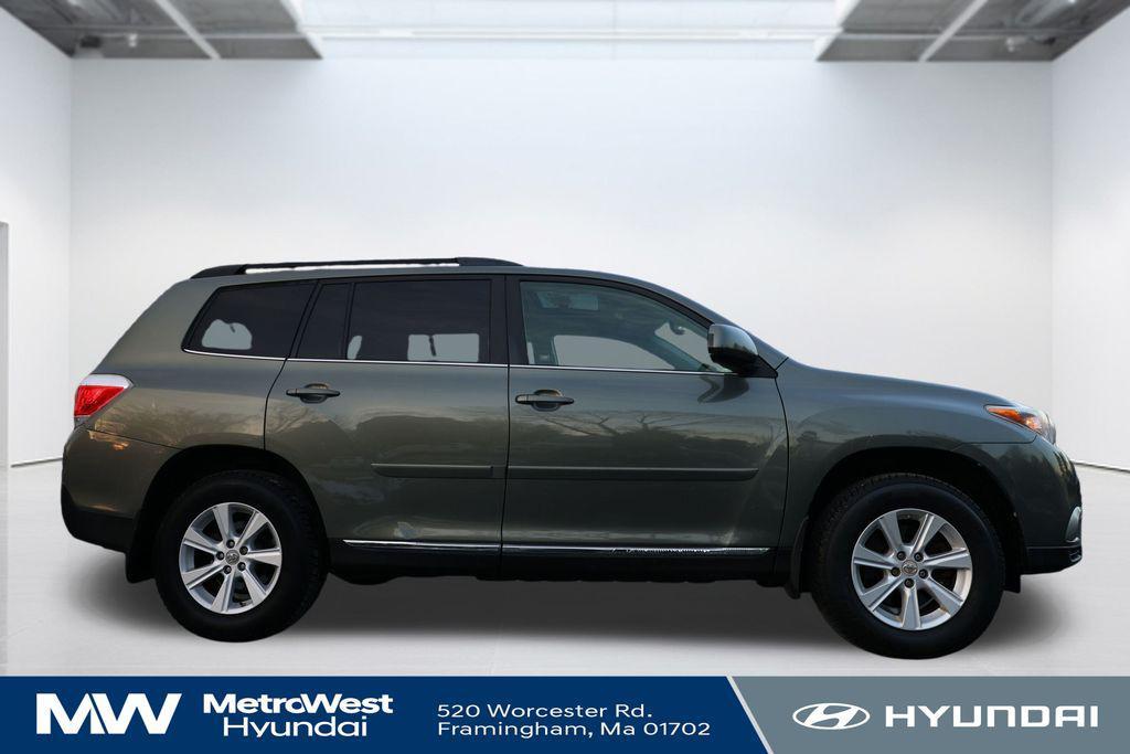 used 2011 Toyota Highlander car, priced at $10,898