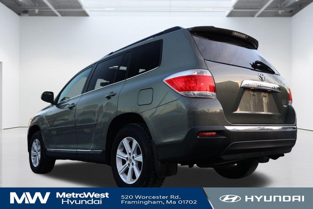 used 2011 Toyota Highlander car, priced at $10,898