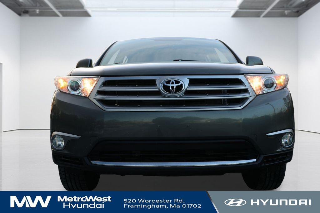 used 2011 Toyota Highlander car, priced at $10,898