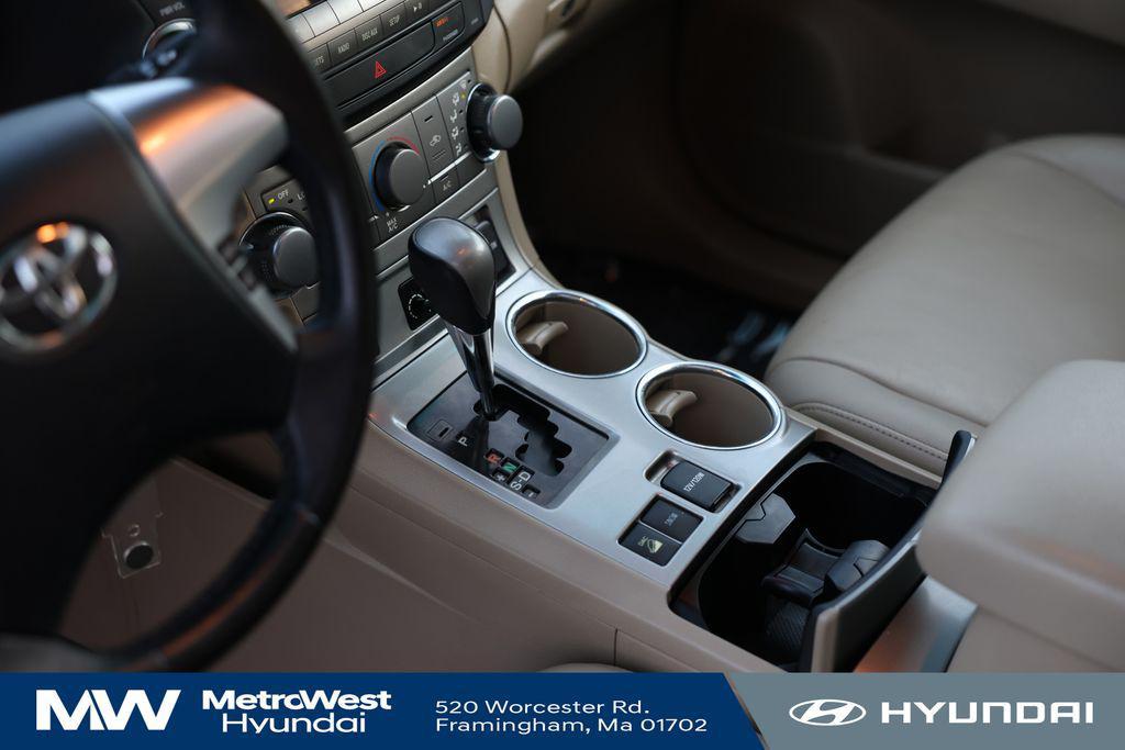 used 2011 Toyota Highlander car, priced at $10,898