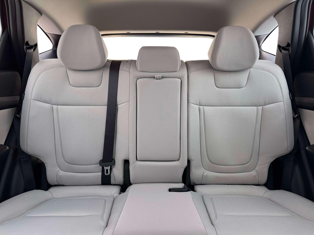 new 2026 Hyundai TUCSON Hybrid car, priced at $32,040