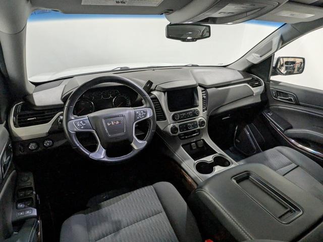 2020 Summit White GMC Yukon
