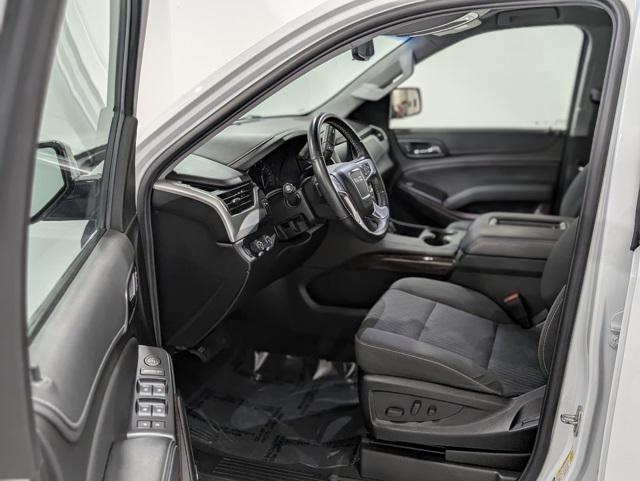 2020 Summit White GMC Yukon